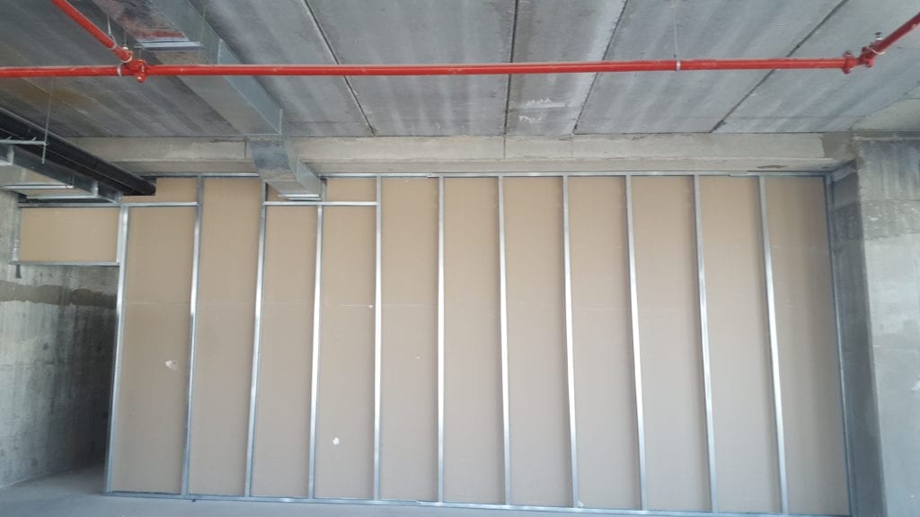 קיר גבס בקליניקה במידטאון