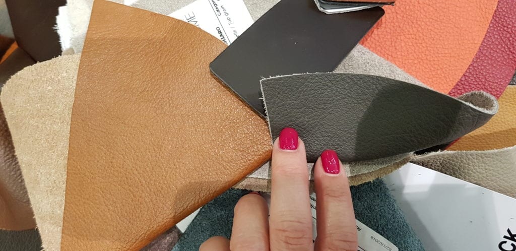 בחירת בדים וגוונים